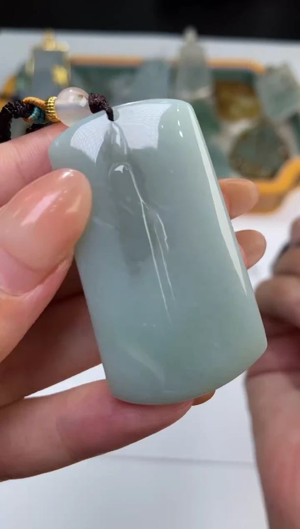 未镶嵌挂件翡翠375698  多人