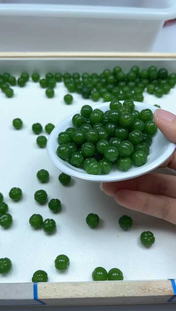 玛瑙/玉髓散珠未镶嵌B2044绿玛瑙南瓜珠10mm10颗9.9元