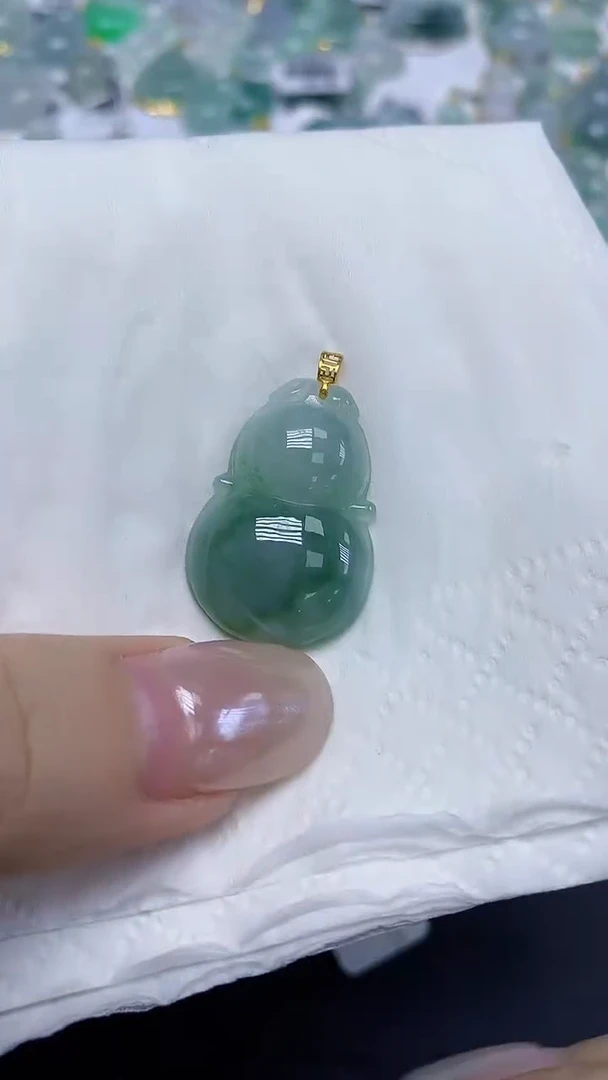 翡翠18K金镶嵌颈饰天然缅甸翡翠A货