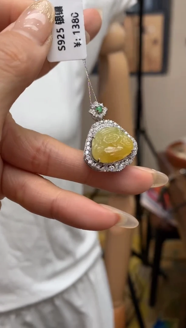 【闪购商品】翡翠颈饰银S925镶嵌财神
