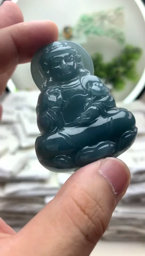 颈饰未镶嵌翡翠观音