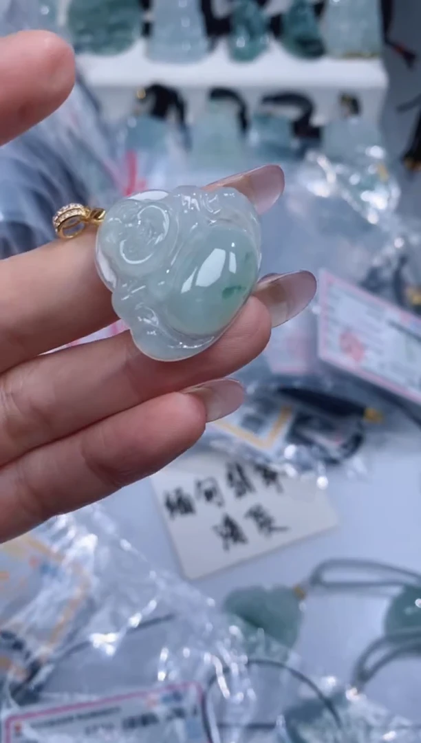 颈饰银S925镶嵌翡翠吊坠