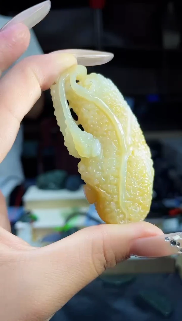 和田玉未镶嵌颈饰1