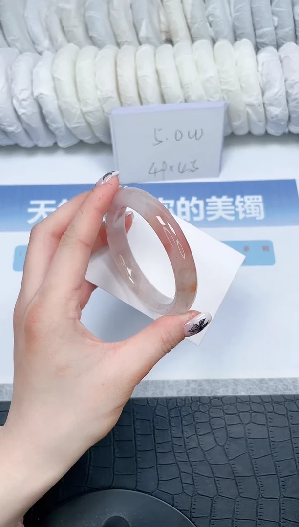 【闪购商品】石英质玉手镯未镶嵌400-56.5