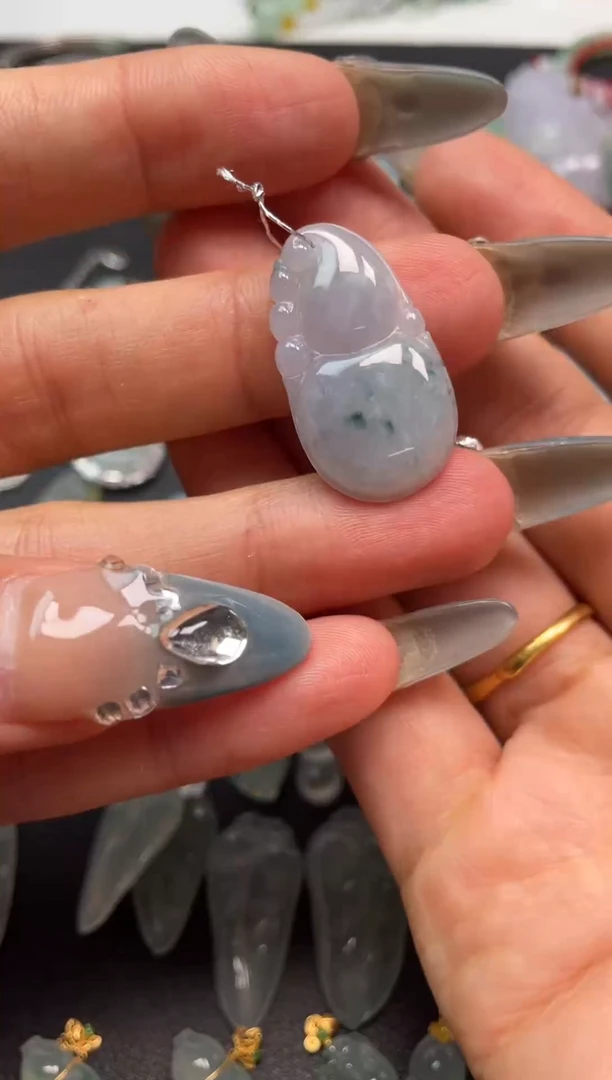 翡翠未镶嵌颈饰翡翠挂件