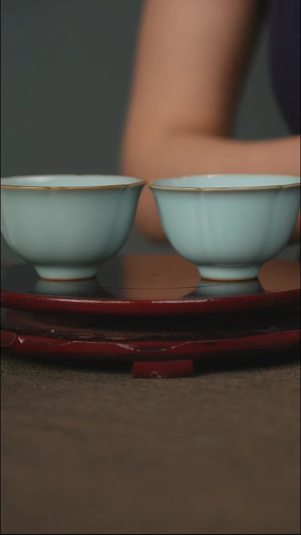 花口杯 带底款 颜色随机 单只