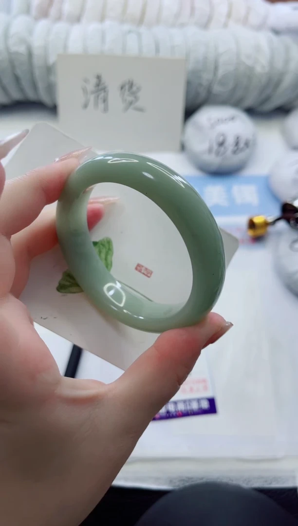 未镶嵌手镯石英质玉多样性发货A27