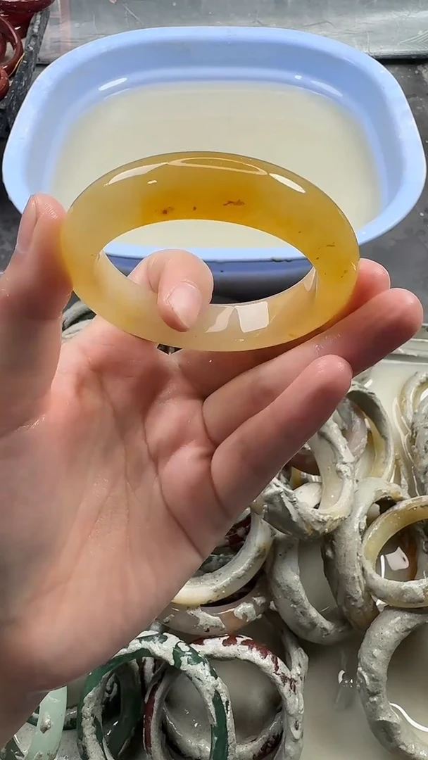 未镶嵌手镯石英质玉14