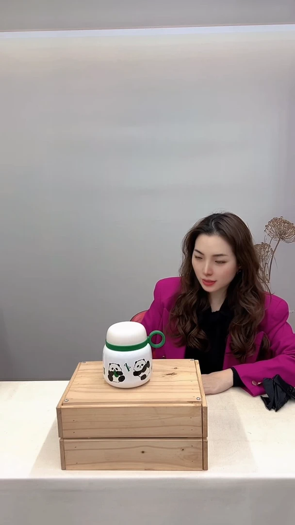 316不锈钢（微瑕）520ml陪伴熊猫焖烧壶 109535