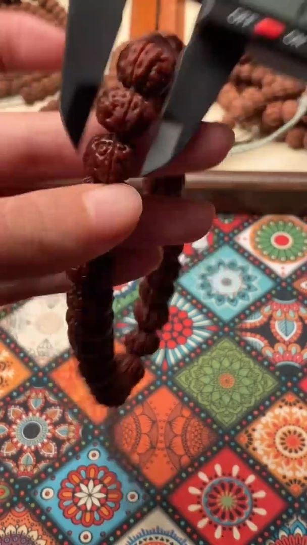 吊坠金刚菩提勿里达纯血老树王手持