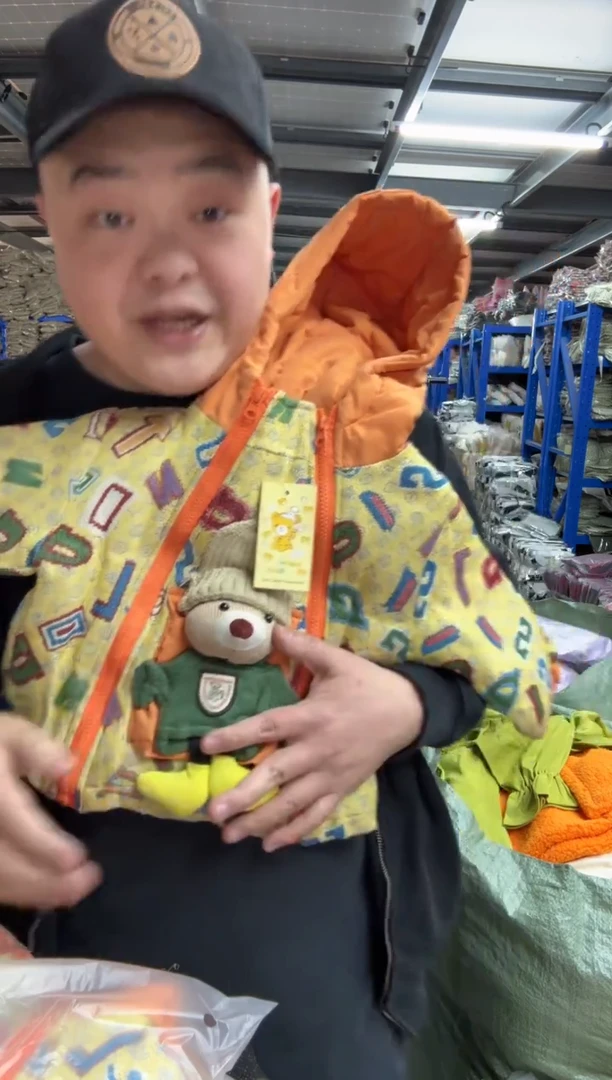 ?****?女童外套100 298