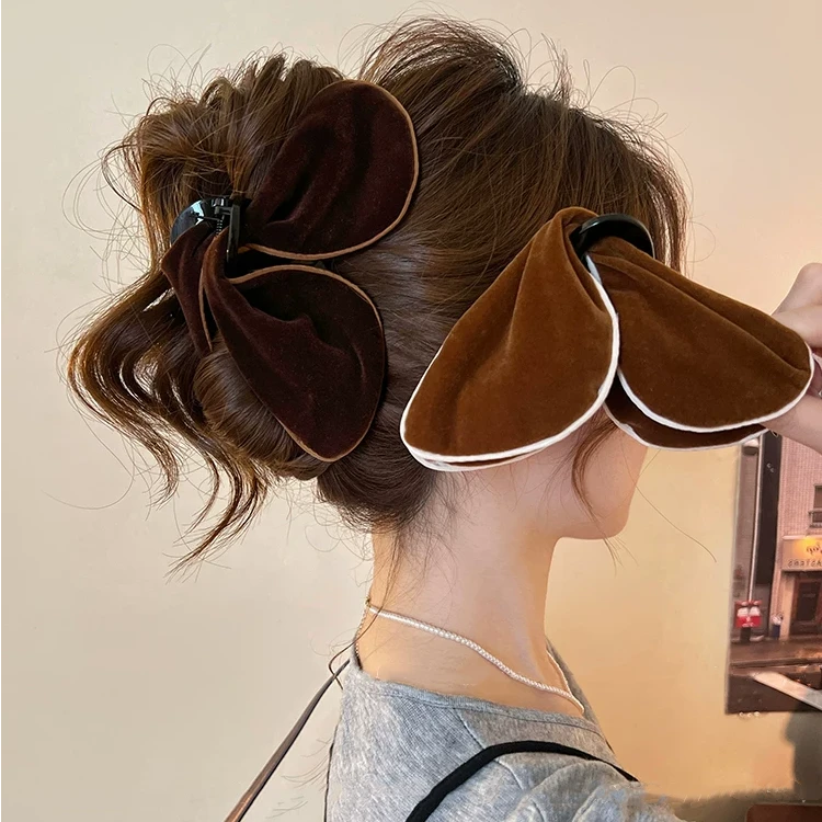 法式丝绒三角抓夹女高级感秋冬鲨鱼夹2025新款大号发夹发饰发量多