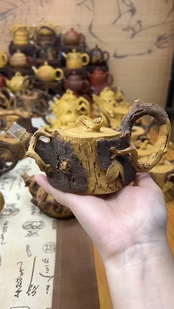 紫砂壶枯木逢春松桩壶