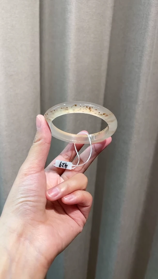 【闪购商品】玛瑙/玉髓手镯未镶嵌56+