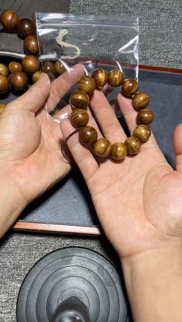 金丝楠手串/手链1.8药香老料花纹款168