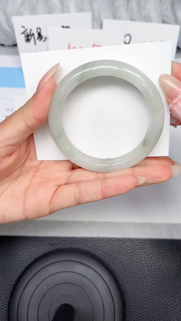 石英质玉手镯未镶嵌81-54.5