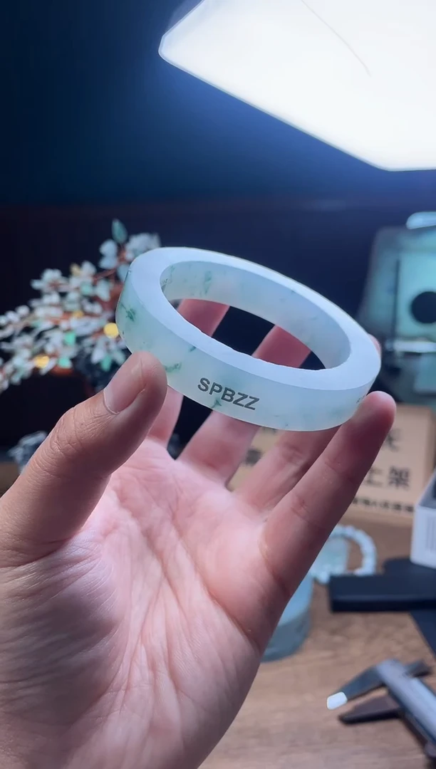 【闪购商品】定制翡翠手镯未镶嵌定制
