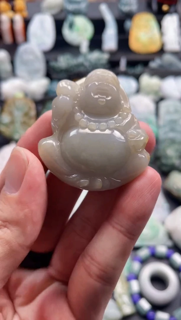 颈饰未镶嵌翡翠38  天然翡翠a货  佛