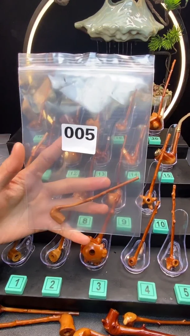 【闪购商品】黑果木檬子木烟斗c