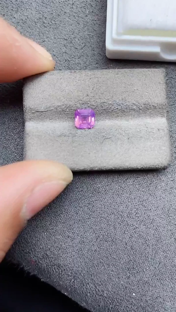 裸石彩色蓝宝石1.05ct