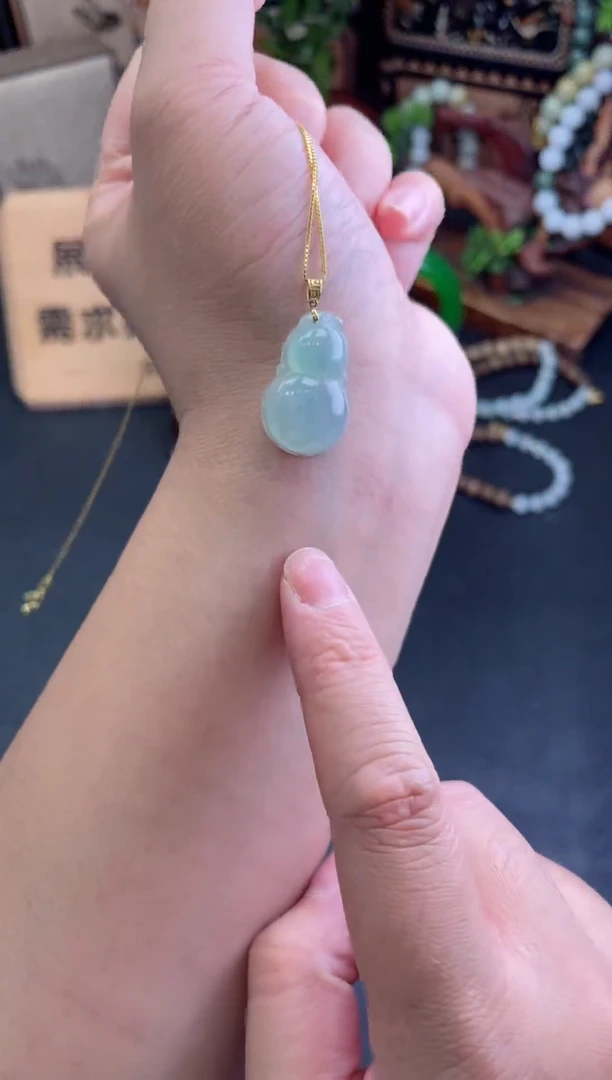 翡翠未镶嵌吊坠(不含链)葫芦吊坠