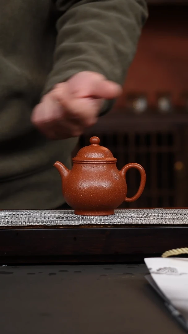 茶壶紫砂韩惠琴·绝红降坡高潘