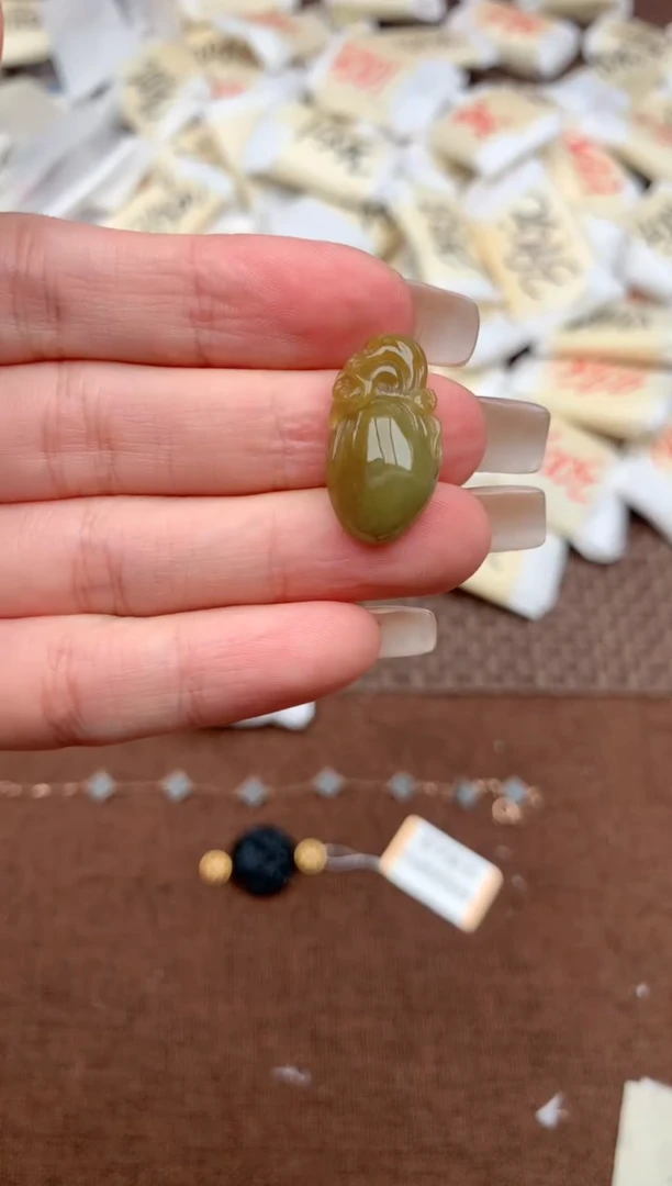 未镶嵌挂件翡翠一