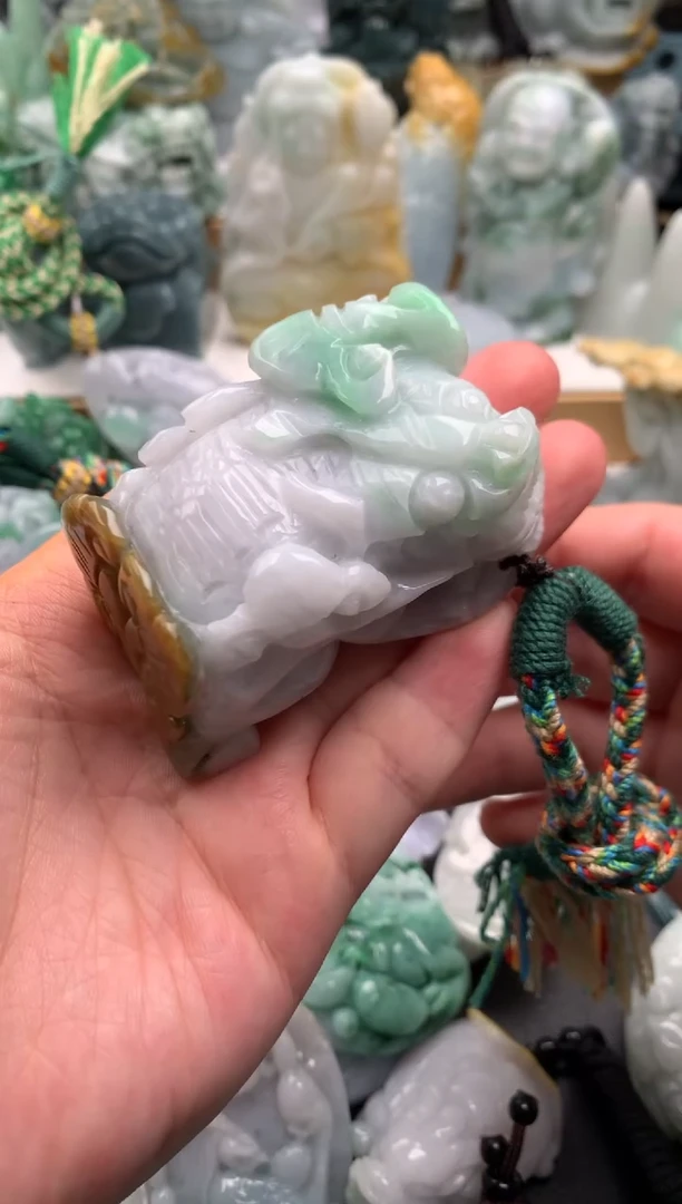 吊坠(不含链)未镶嵌翡翠1