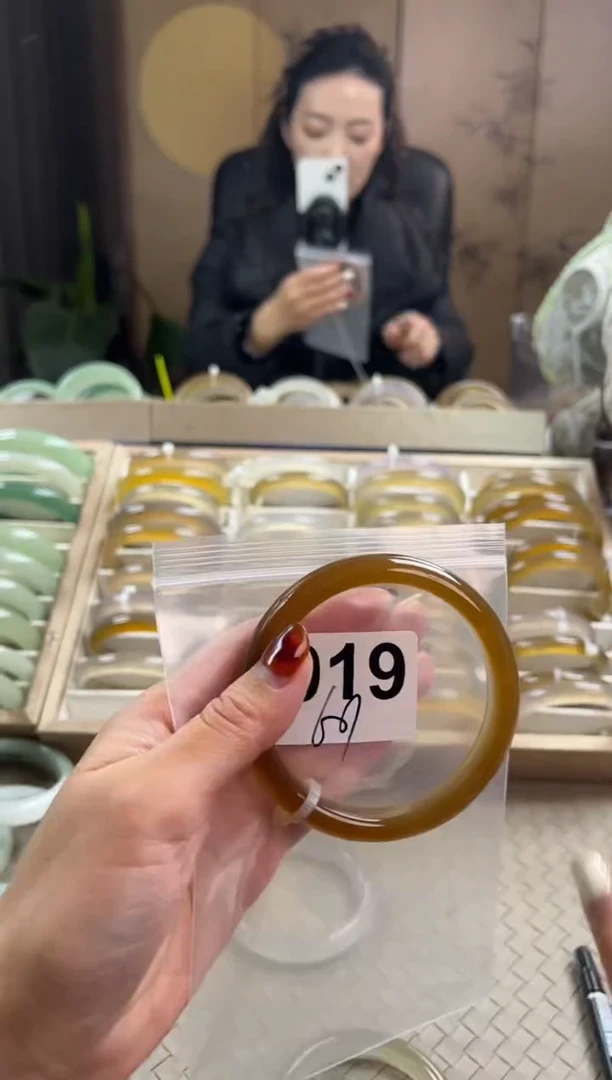 手镯玛瑙/玉髓未镶嵌019