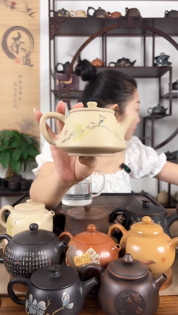 云南建水紫陶茶壶220CC左右