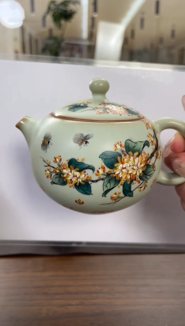 余秀华彩绘-俏西施（桂花）