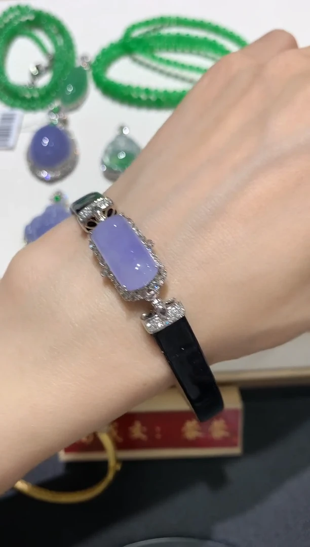 翡翠18K金镶嵌吊坠(不含链)团购2