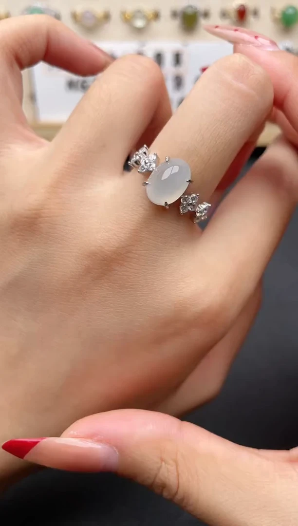 【闪购商品】翡翠戒指银S925镶嵌一物一证一礼盒