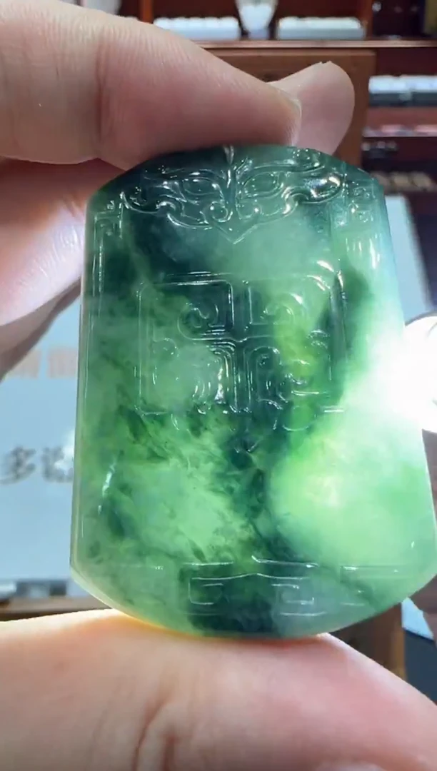 未镶嵌挂件翡翠A货翡翠多样性孤品