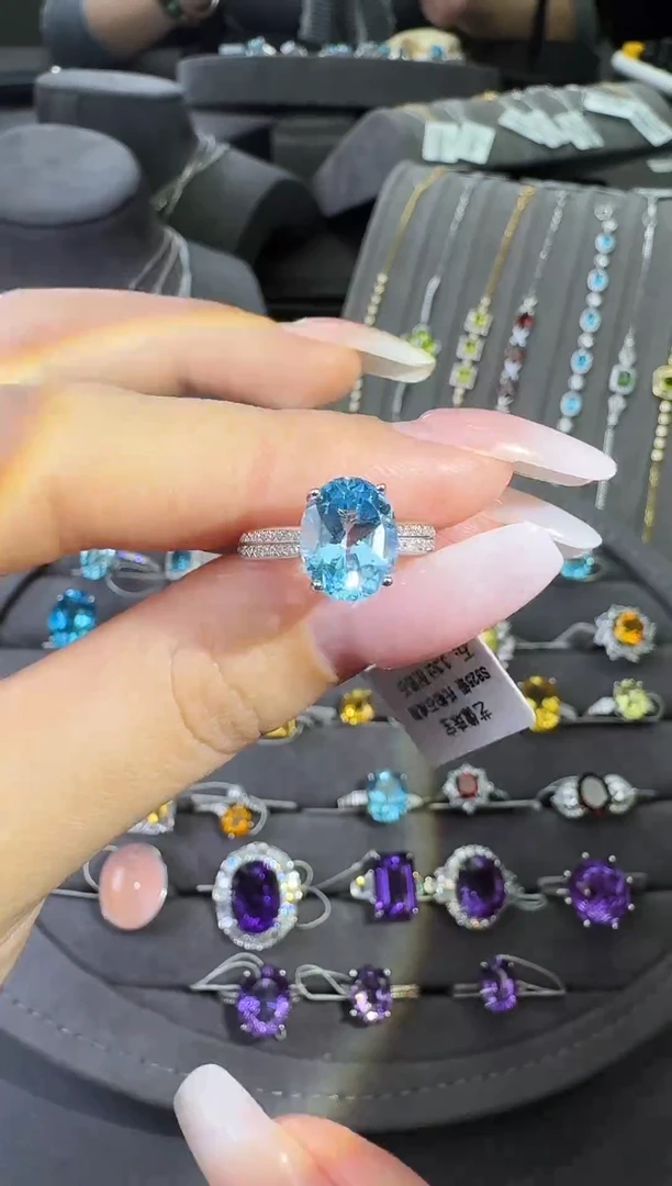 银S925镶嵌戒指托帕石3ct