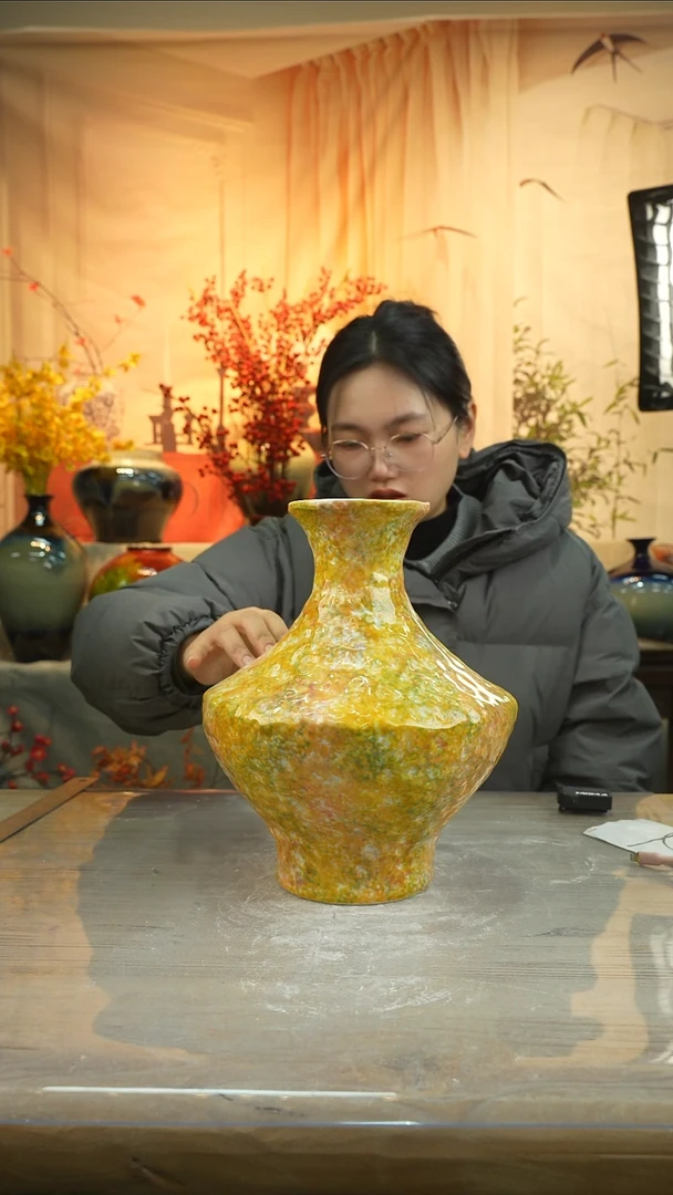 高 度29口  径11花瓶