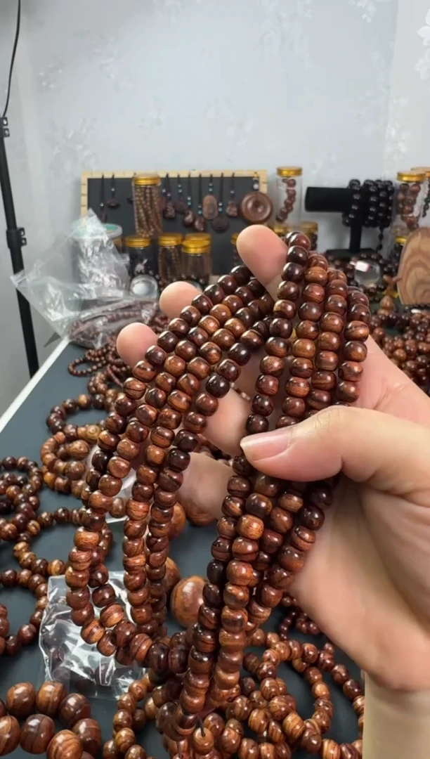 黄花梨/降香黄檀手串/手链68.8米0.8×108苹果珠海黄手串