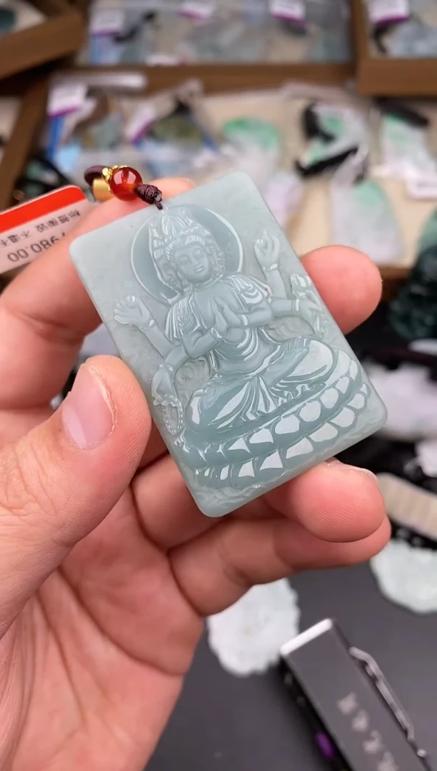 【闪购商品】翡翠颈饰未镶嵌  天然翡翠，一物一图