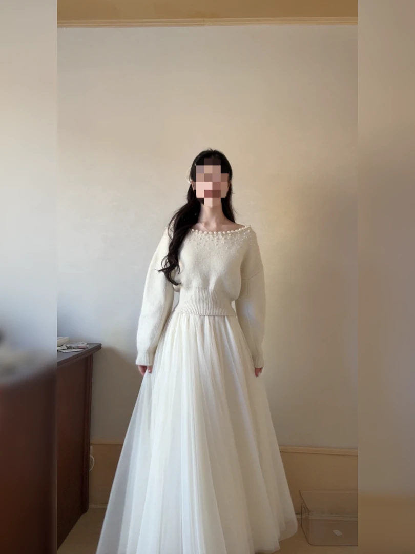 2025秋季粉色珍珠领斜肩针织衫露肩打底上衣女搭配a字半身裙套装