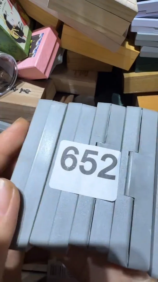 瓷片辉**和瓷器瓷器瓷器瓷器此