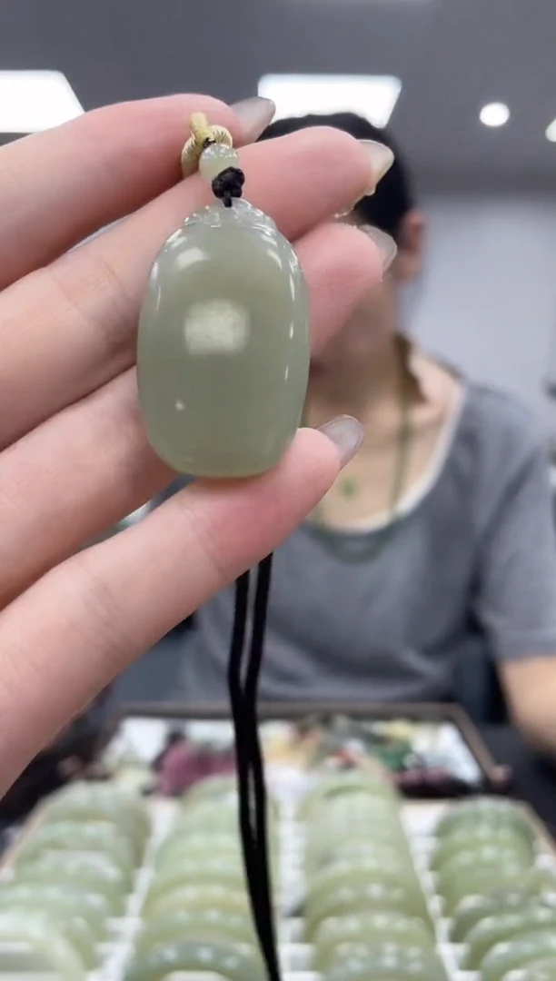 和田玉未镶嵌颈饰多样性拍一发一hsh