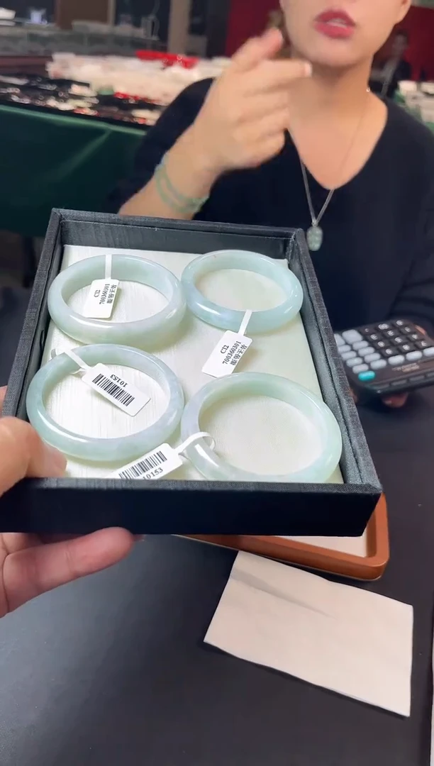 未镶嵌手镯翡翠10153/多样性发一个