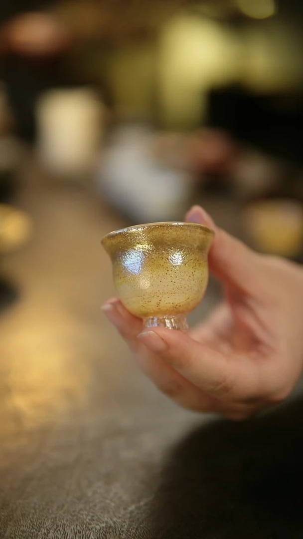 阿眠     沁黄炼单杯