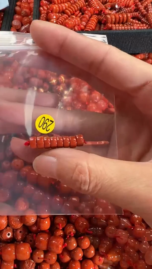 【闪购商品】南红玛瑙颈饰未镶嵌1