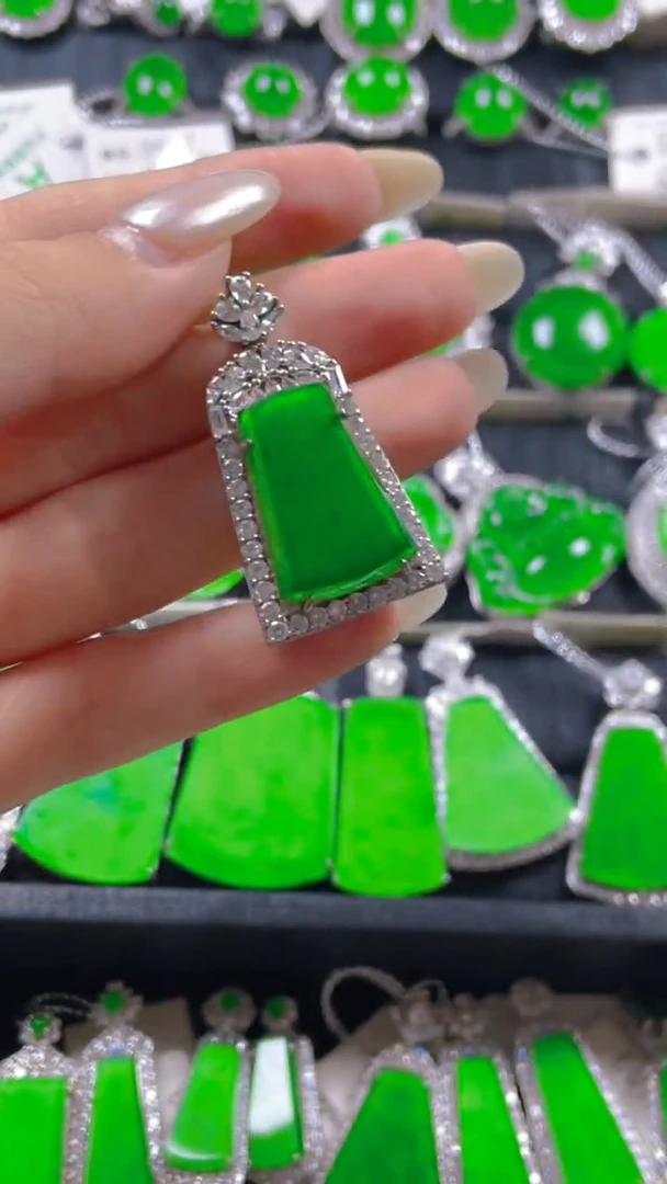 颈饰银S925镶嵌翡翠11