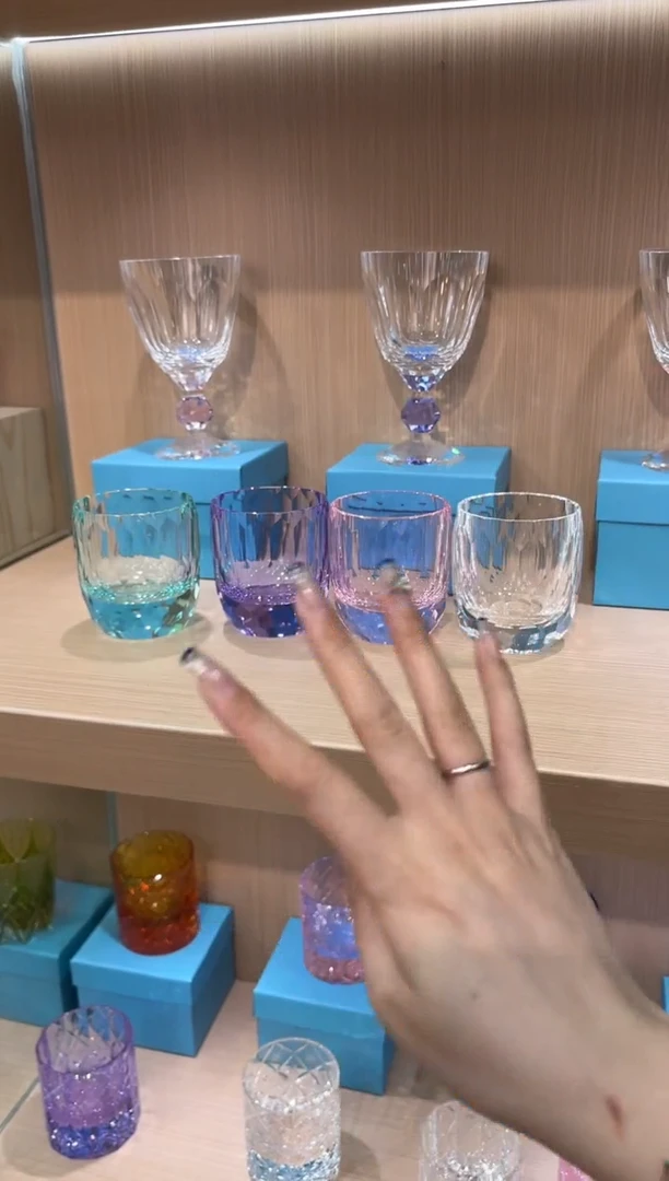 粉色 紫色 绿色 透色钻杯 共四只