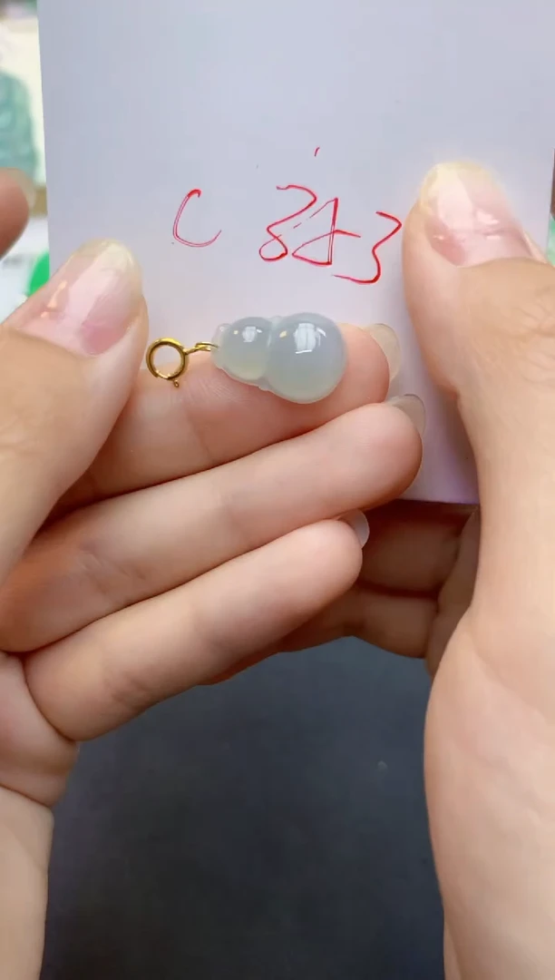 翡翠未镶嵌颈饰天然缅甸A货翡翠