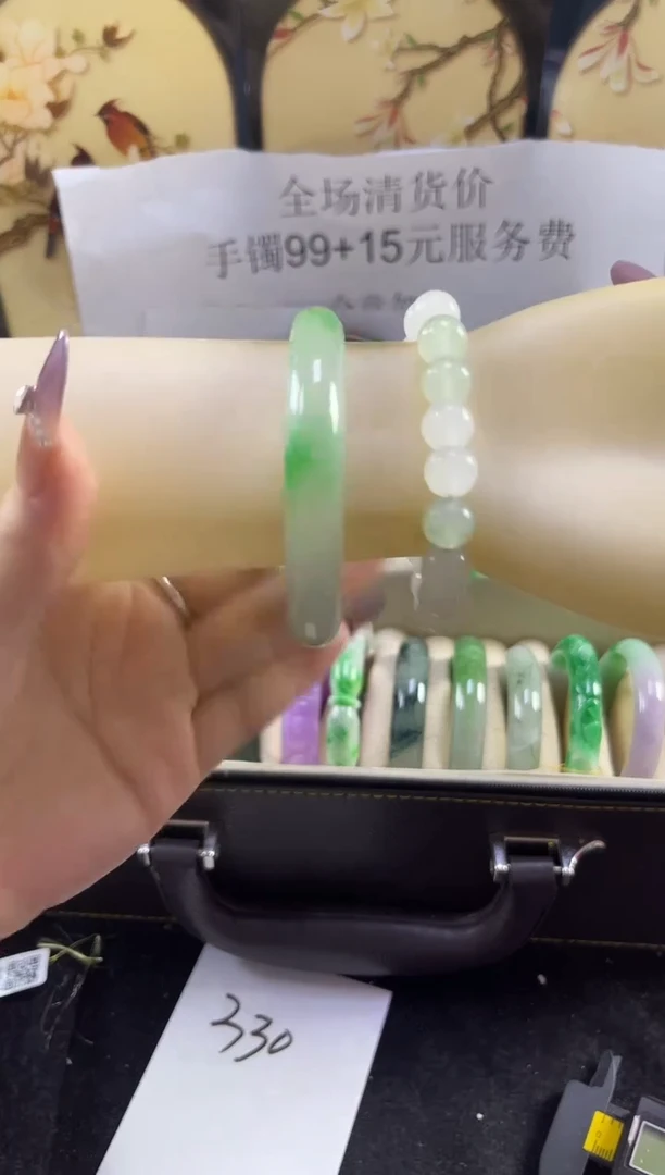 翡翠手镯未镶嵌拍下所见即所得000000330