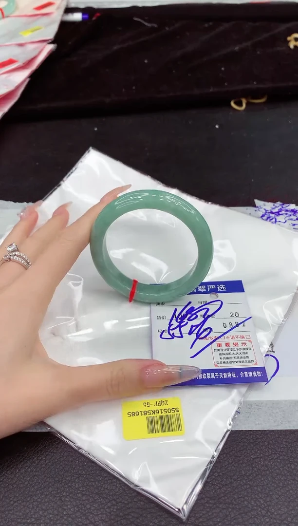 翡翠手镯未镶嵌111111111111111