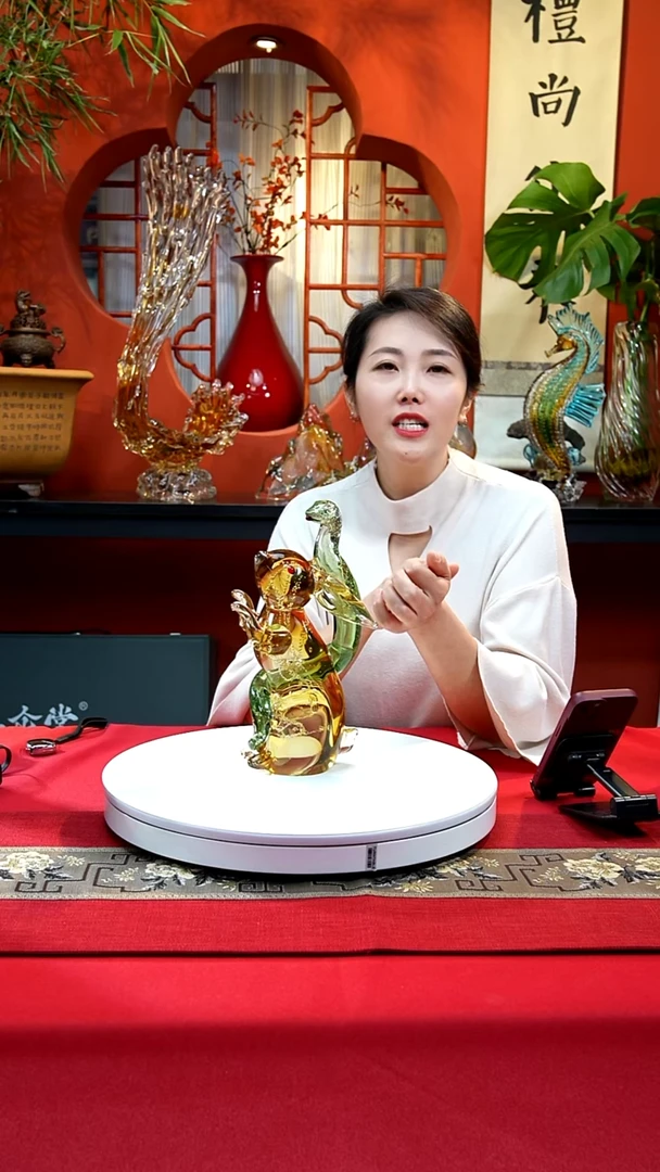 手工艺品琉璃蛇盘兔